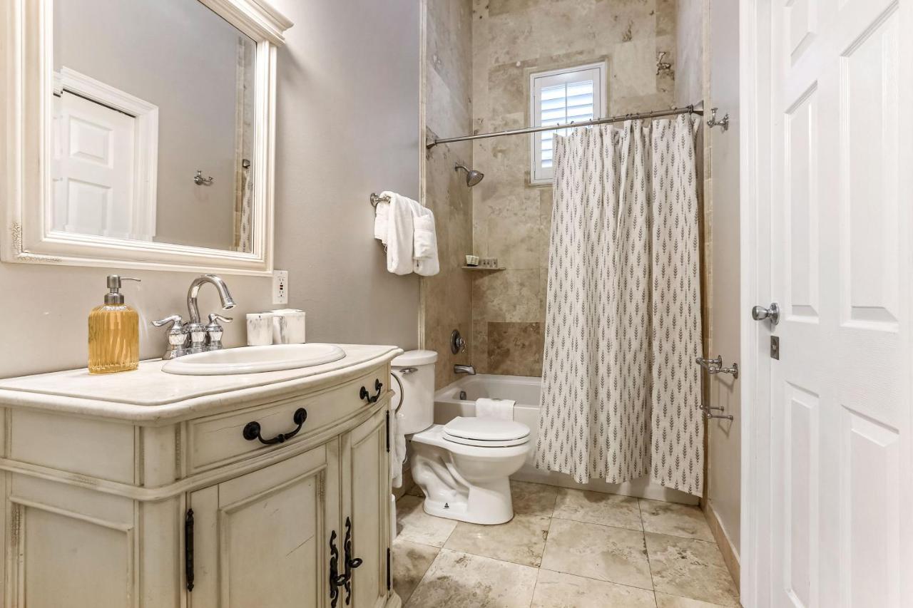 Hosteeva Modern Condo Near Magazine St & Close To Fq New Orleans Buitenkant foto